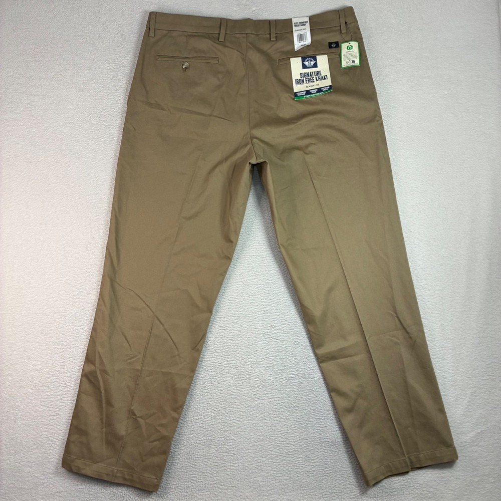 Dockers Signature Khaki Chino Pants Men 38x30 Tan Straight Cotton Stretch NWT